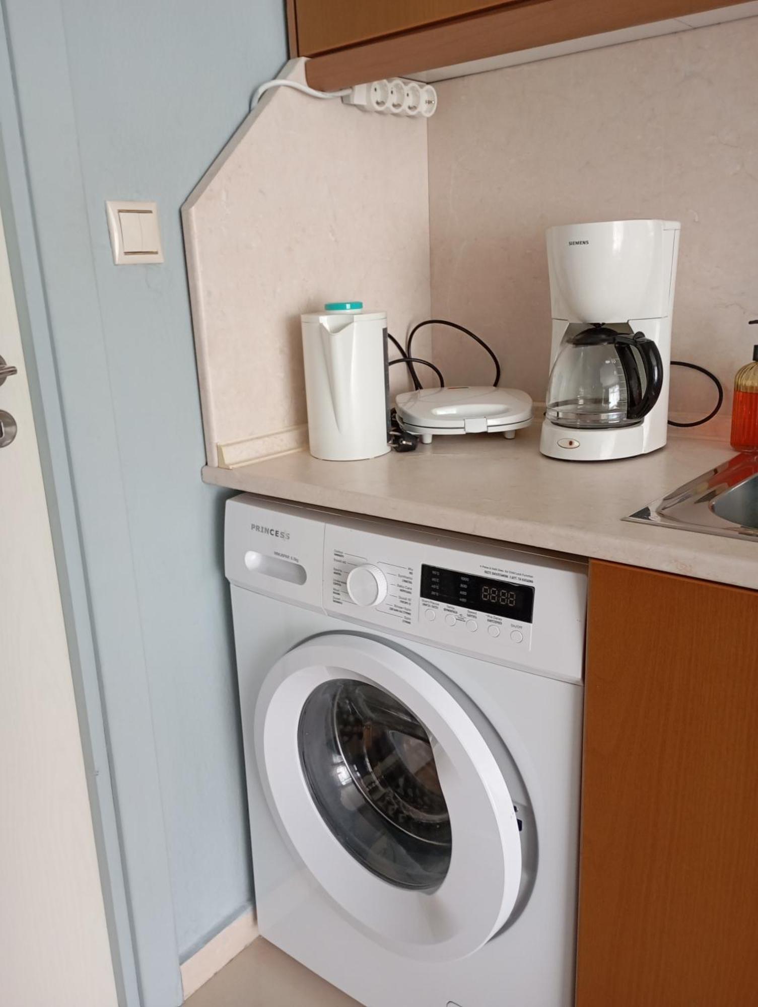 Hospitable Appartment In The Central Park, クサンチ エクステリア 写真